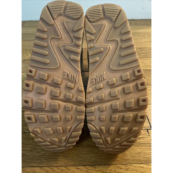 Nike Air Max 90 QS NYC "Strawberry Cheesecake" 813150-200 City Collection 8.5 - Picture 8 of 8